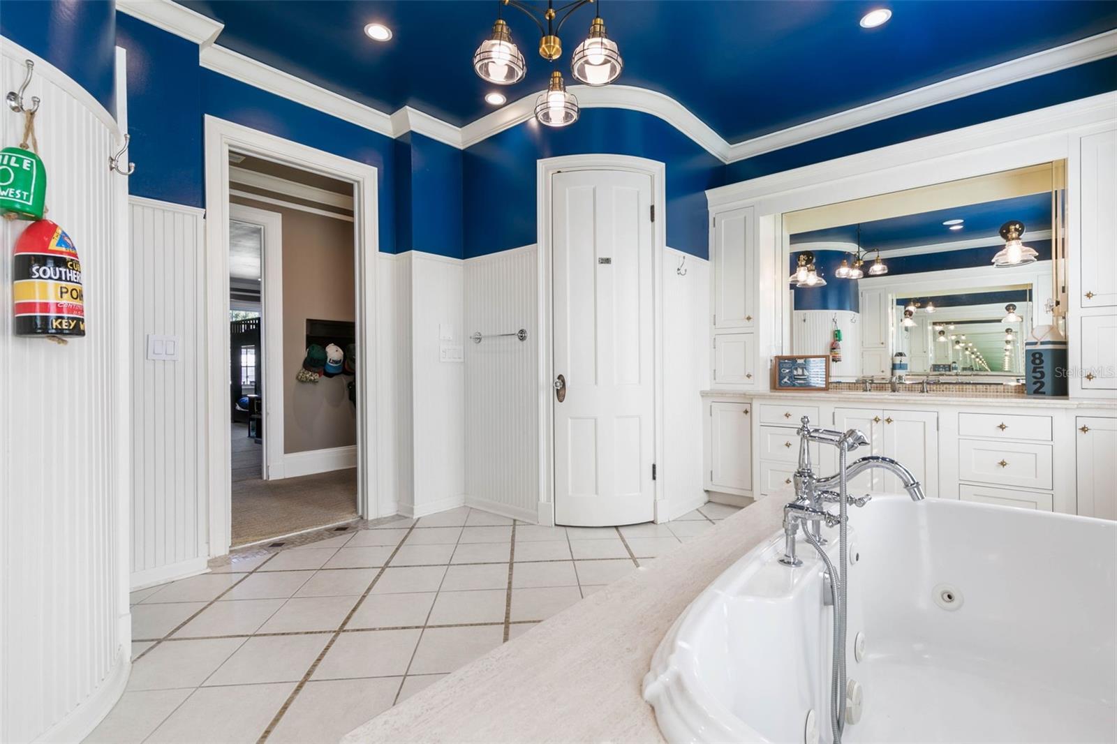 253 JOHN ANDERSON DR, ORMOND BEACH, FL, 32176