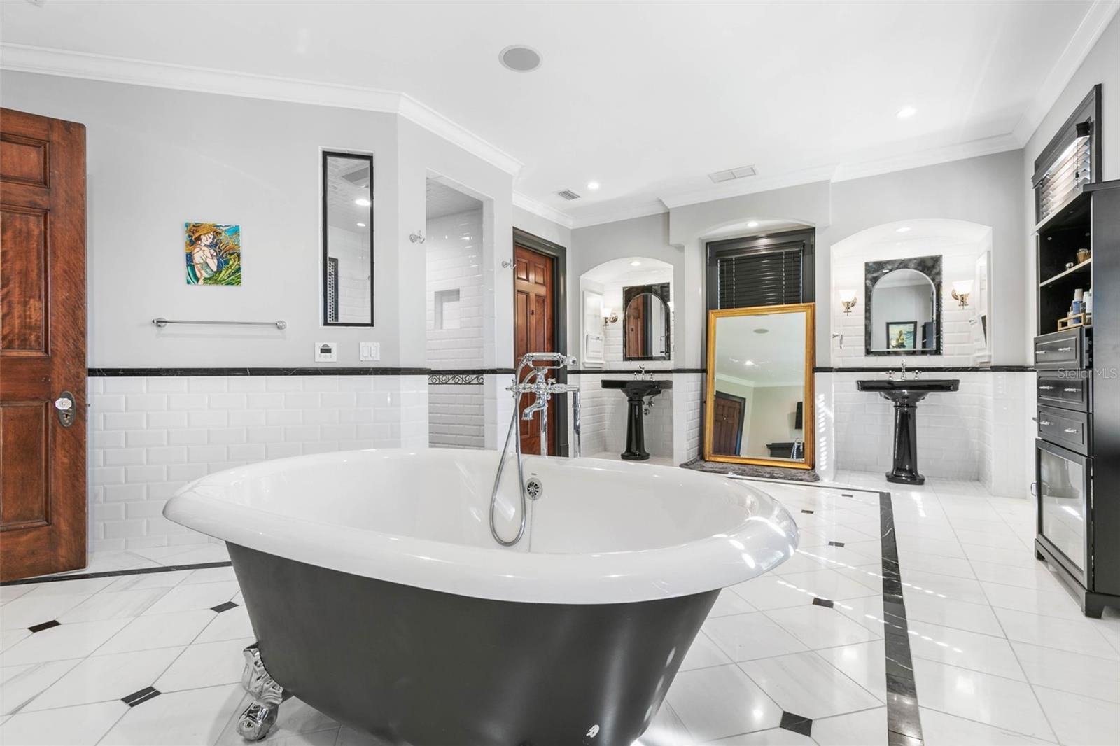 253 JOHN ANDERSON DR, ORMOND BEACH, FL, 32176