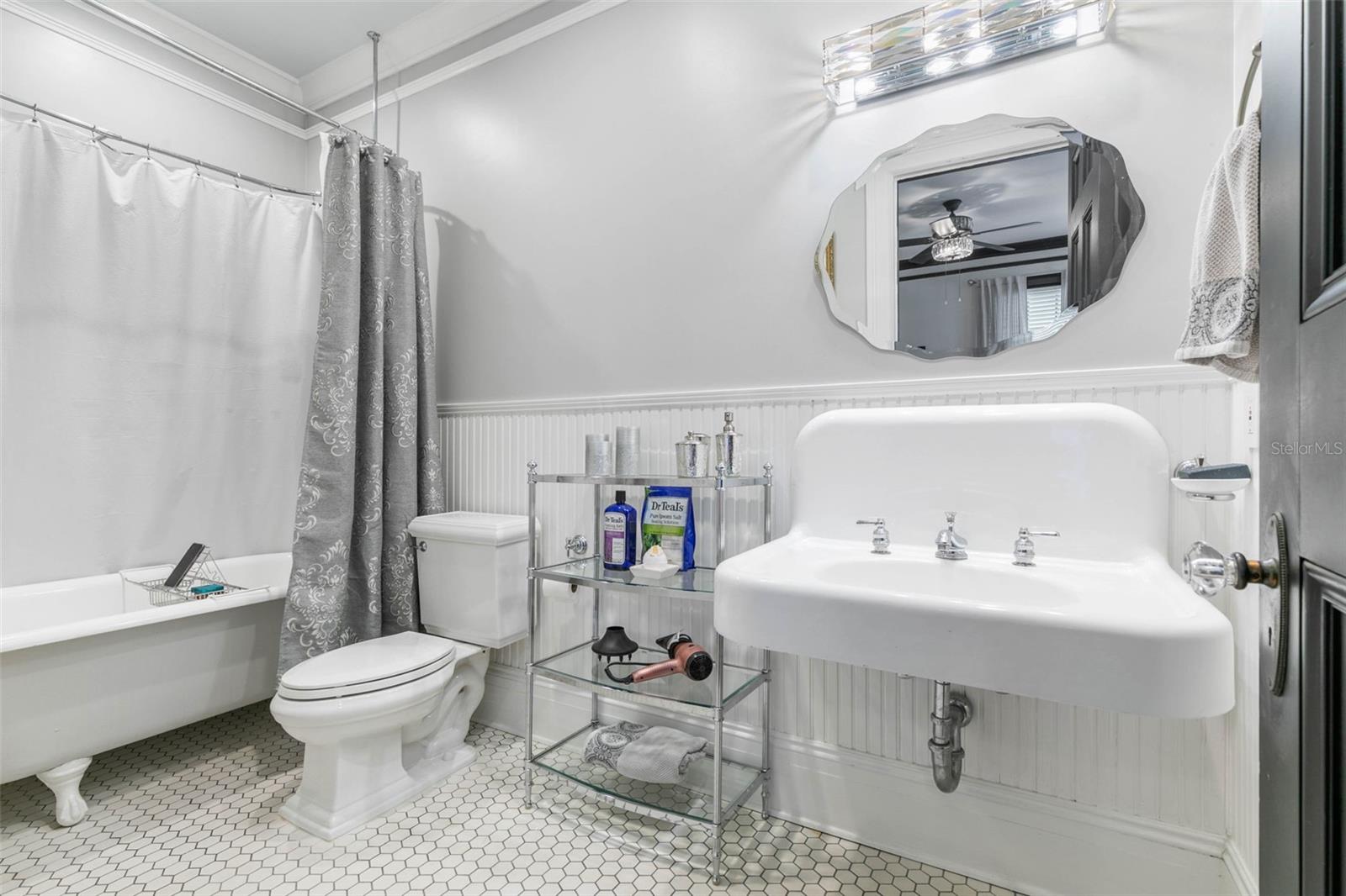 253 JOHN ANDERSON DR, ORMOND BEACH, FL, 32176