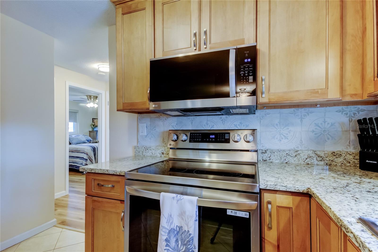 2131 CEDAR DR, DUNEDIN, FL, 34698