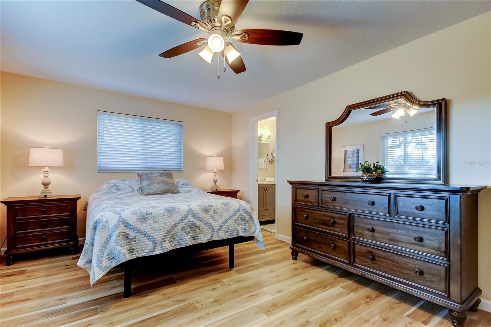 2131 CEDAR DR, DUNEDIN, FL, 34698