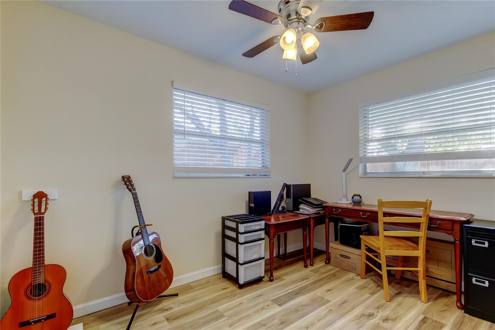 2131 CEDAR DR, DUNEDIN, FL, 34698