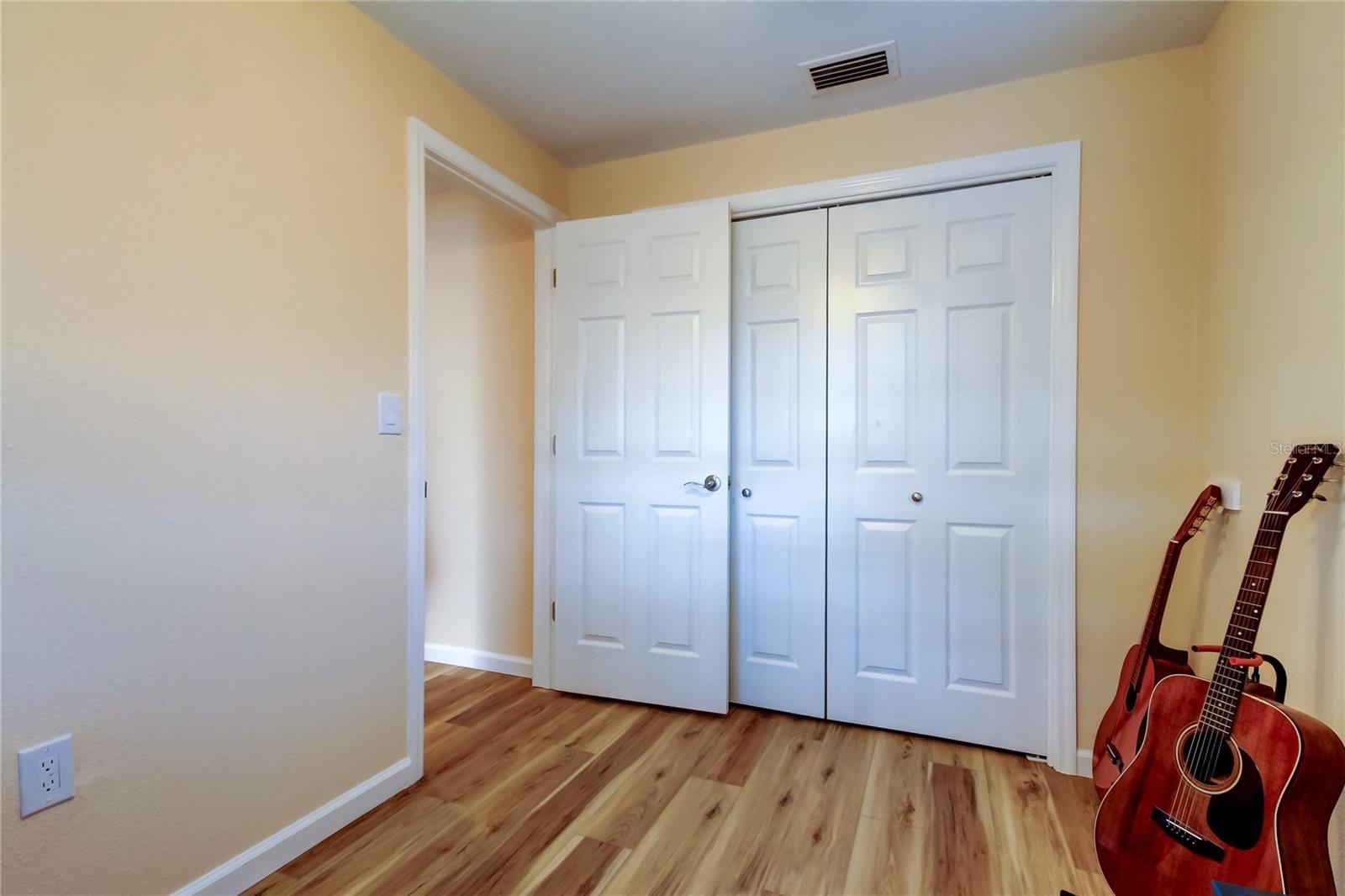 2131 CEDAR DR, DUNEDIN, FL, 34698