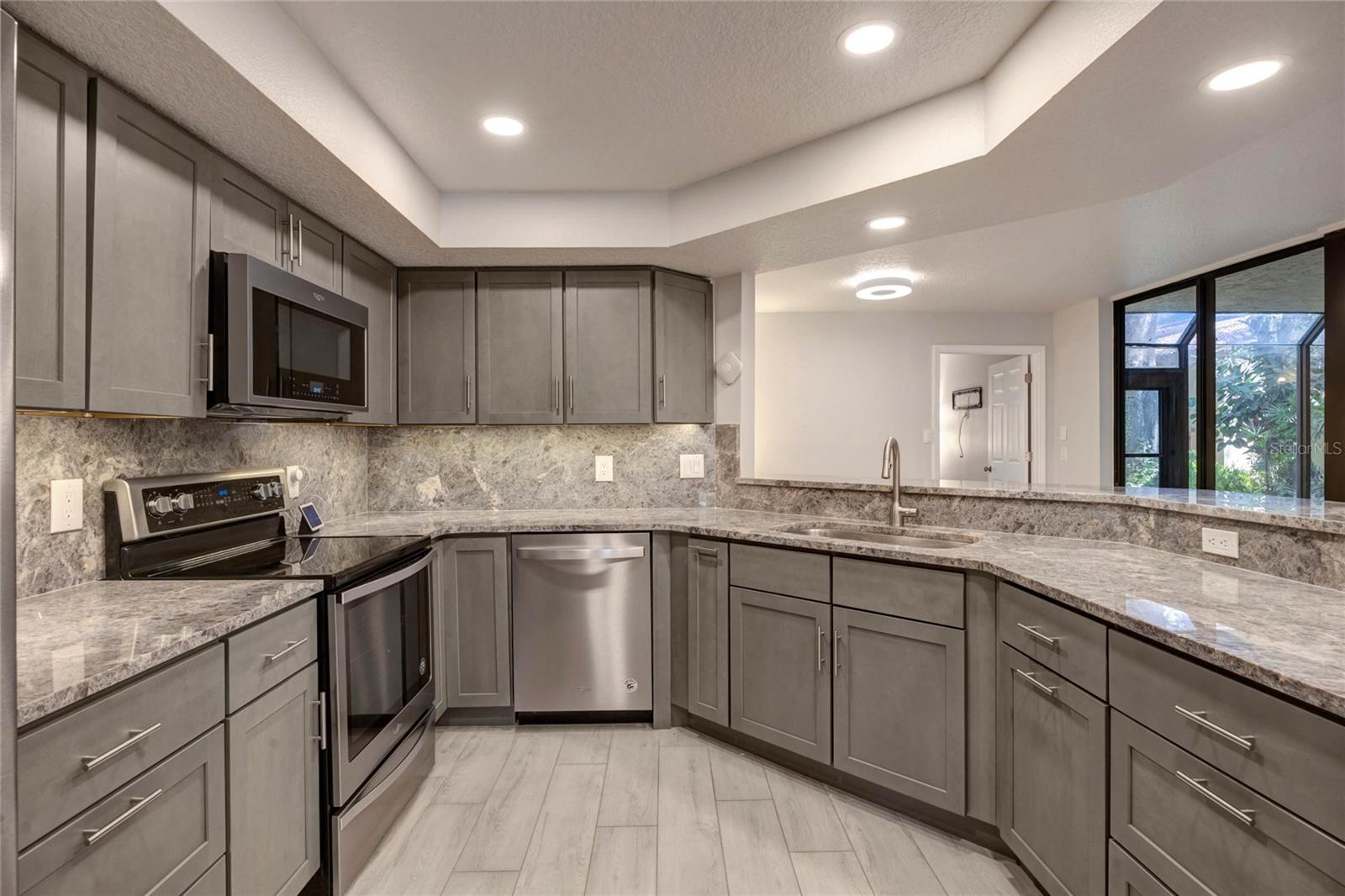 1270 SAINT TROPEZ CIR #GE, ORLANDO, FL, 32806