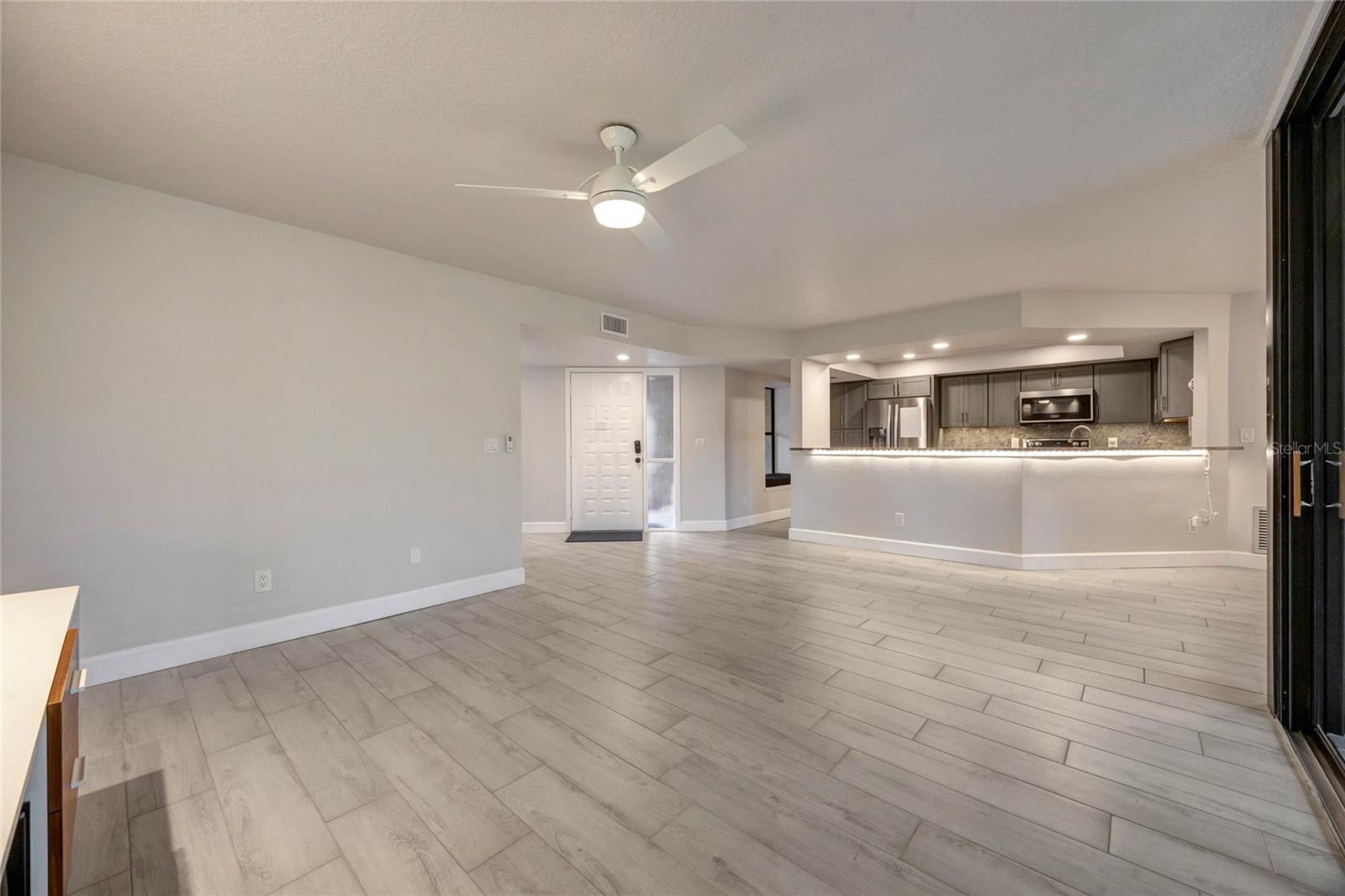 1270 SAINT TROPEZ CIR #GE, ORLANDO, FL, 32806