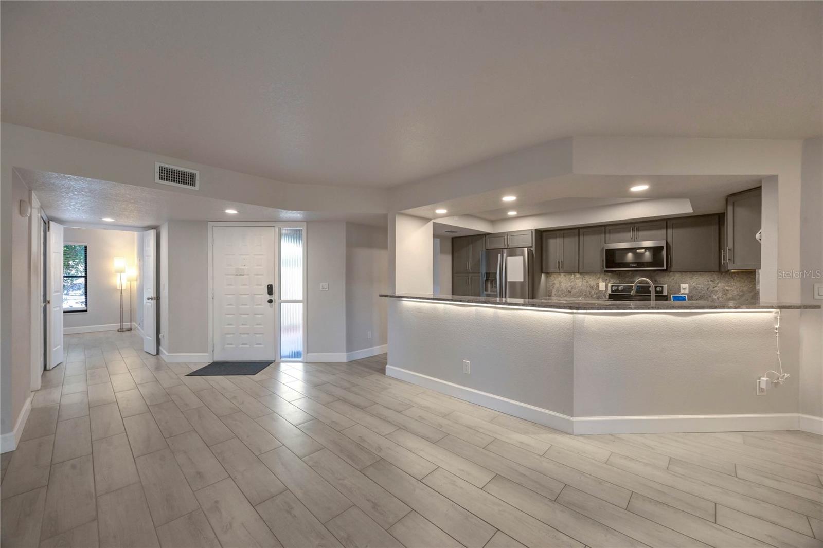 1270 SAINT TROPEZ CIR #GE, ORLANDO, FL, 32806
