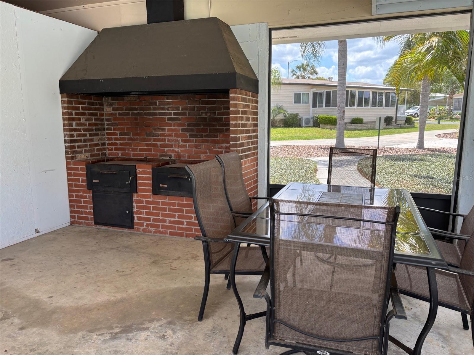 6107 GRAND OAKS DR SE, WINTER HAVEN, FL, 33884