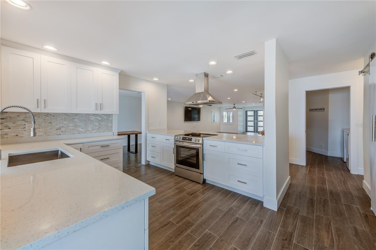 980 BOCA CIEGA ISLE DR, ST PETE BEACH, FL, 33706