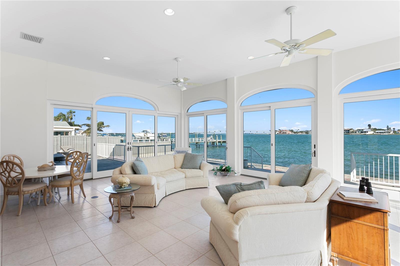2171 E VINA DEL MAR BLVD, ST PETE BEACH, FL, 33706