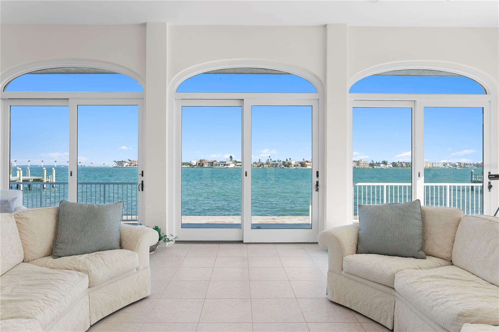 2171 E VINA DEL MAR BLVD, ST PETE BEACH, FL, 33706