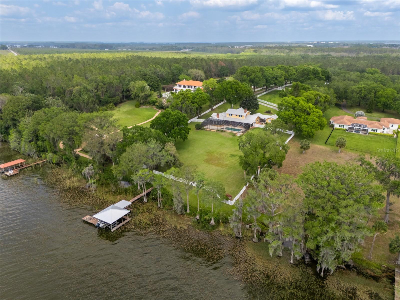11200 LANE PARK RD, TAVARES, FL, 32778
