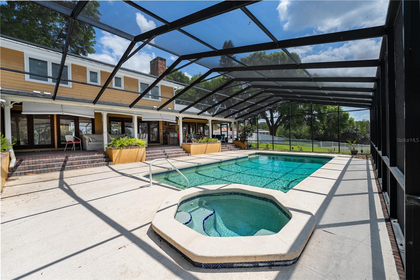 11200 LANE PARK RD, TAVARES, FL, 32778