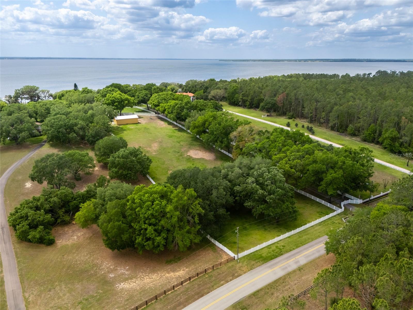 11200 LANE PARK RD, TAVARES, FL, 32778