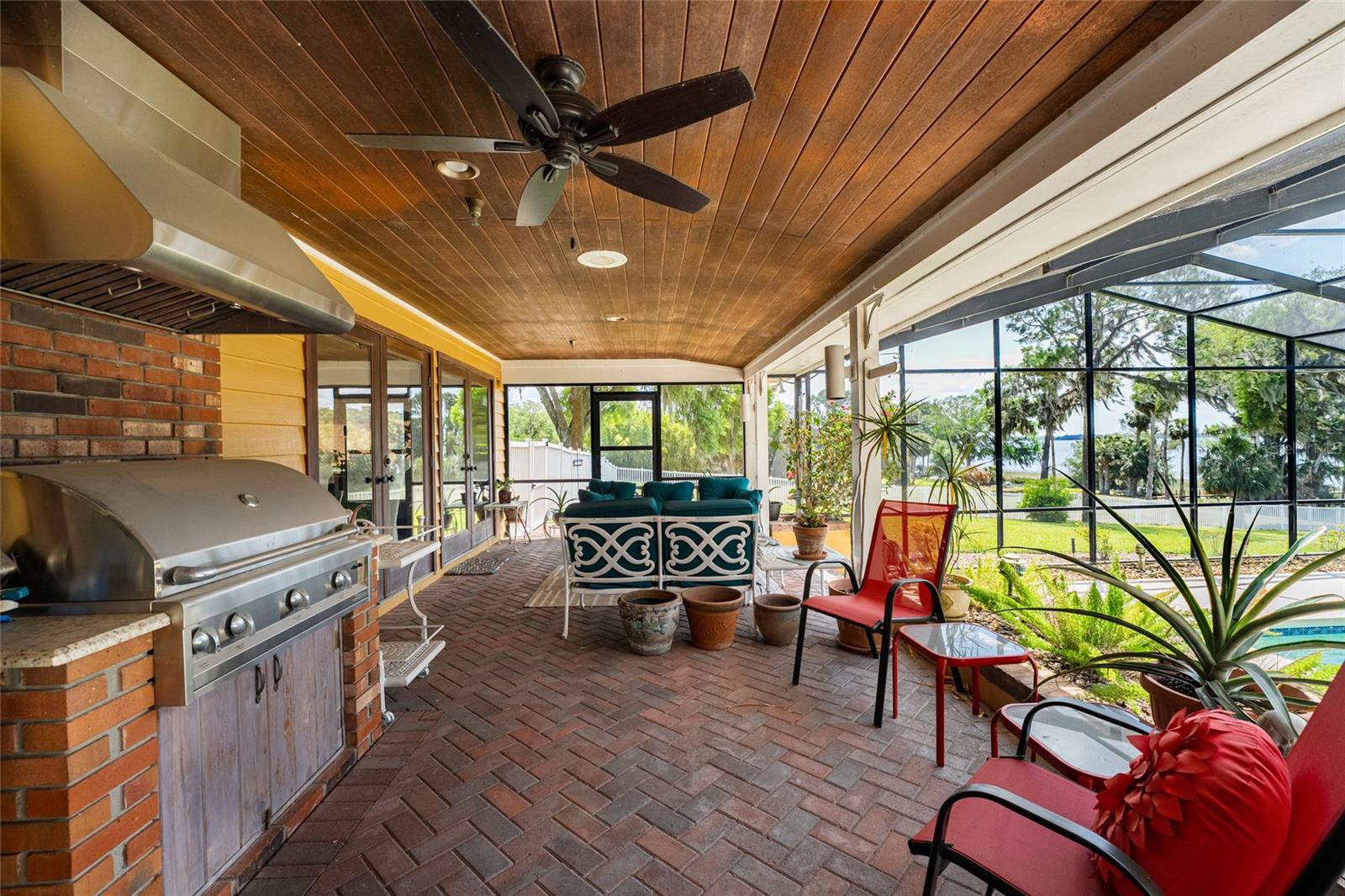 11200 LANE PARK RD, TAVARES, FL, 32778