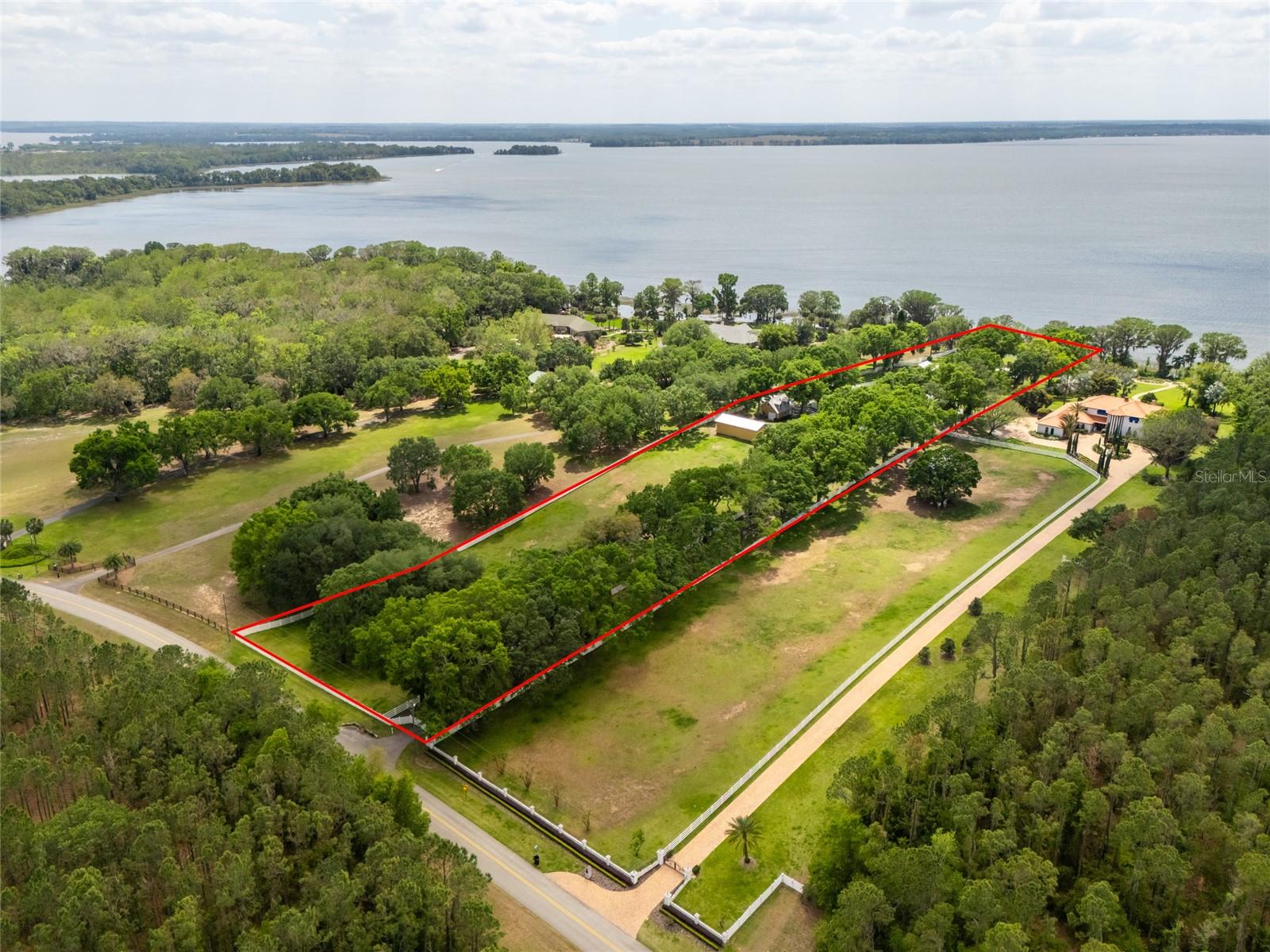 11200 LANE PARK RD, TAVARES, FL, 32778