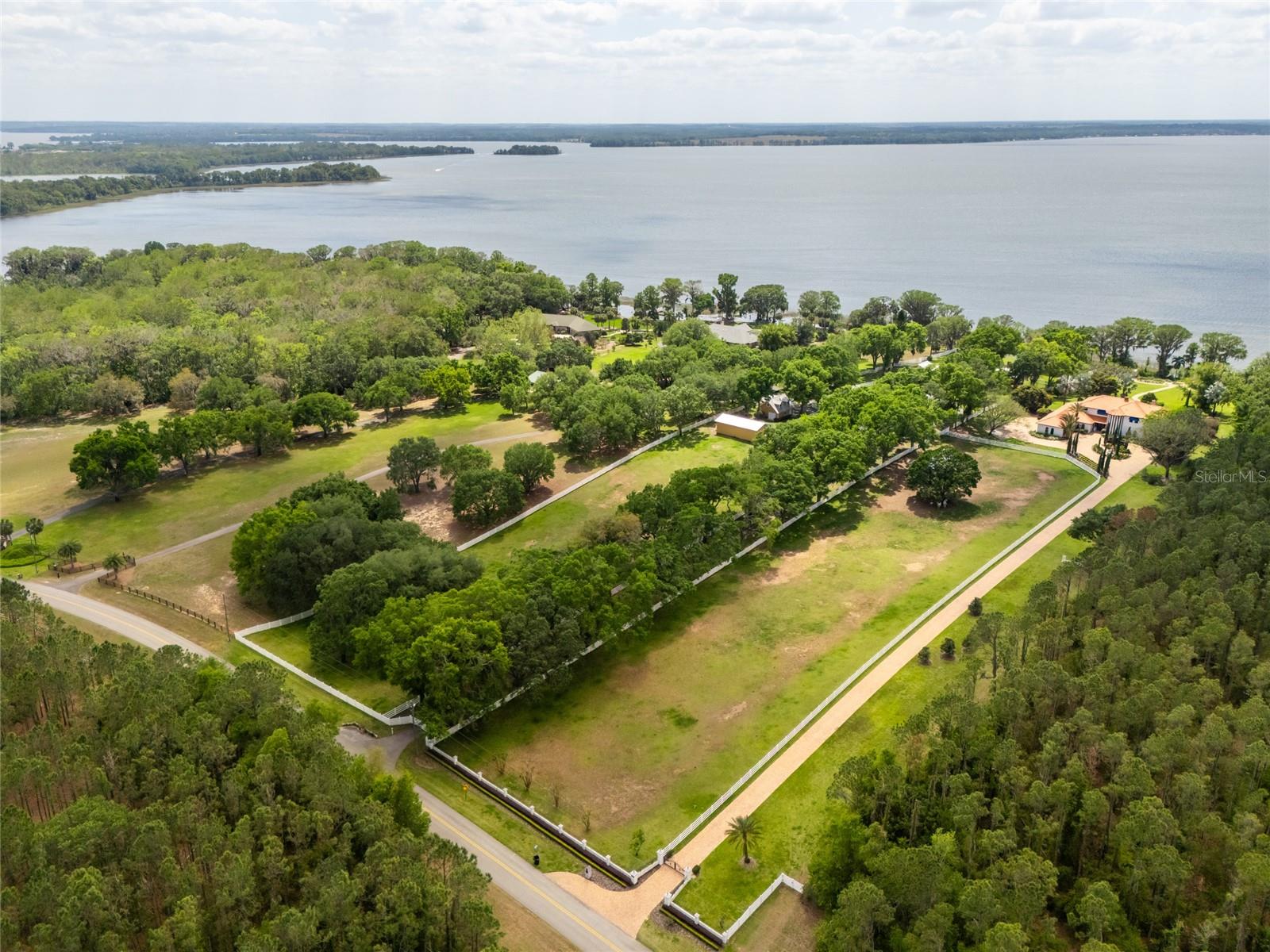 11200 LANE PARK RD, TAVARES, FL, 32778