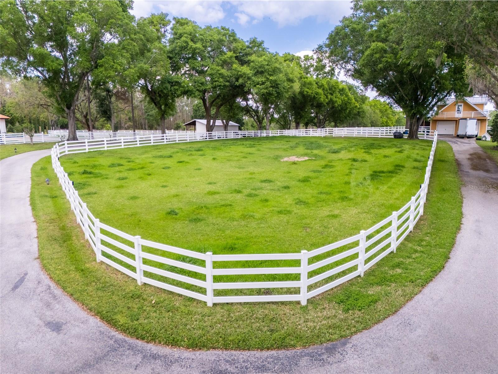 11200 LANE PARK RD, TAVARES, FL, 32778