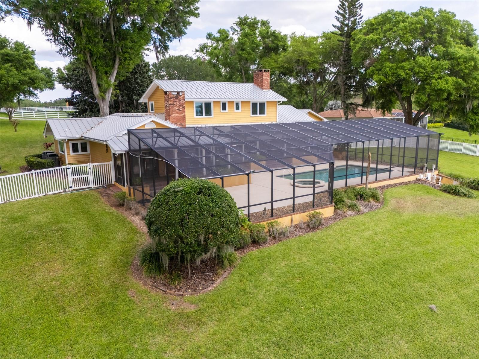 11200 LANE PARK RD, TAVARES, FL, 32778
