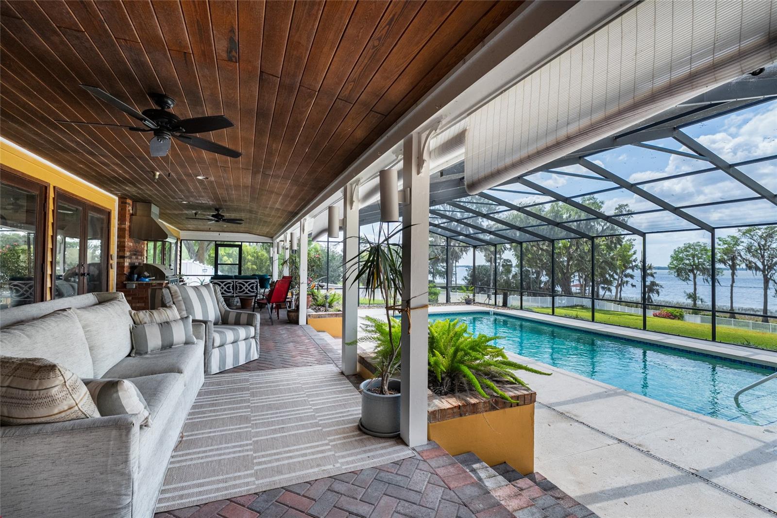 11200 LANE PARK RD, TAVARES, FL, 32778