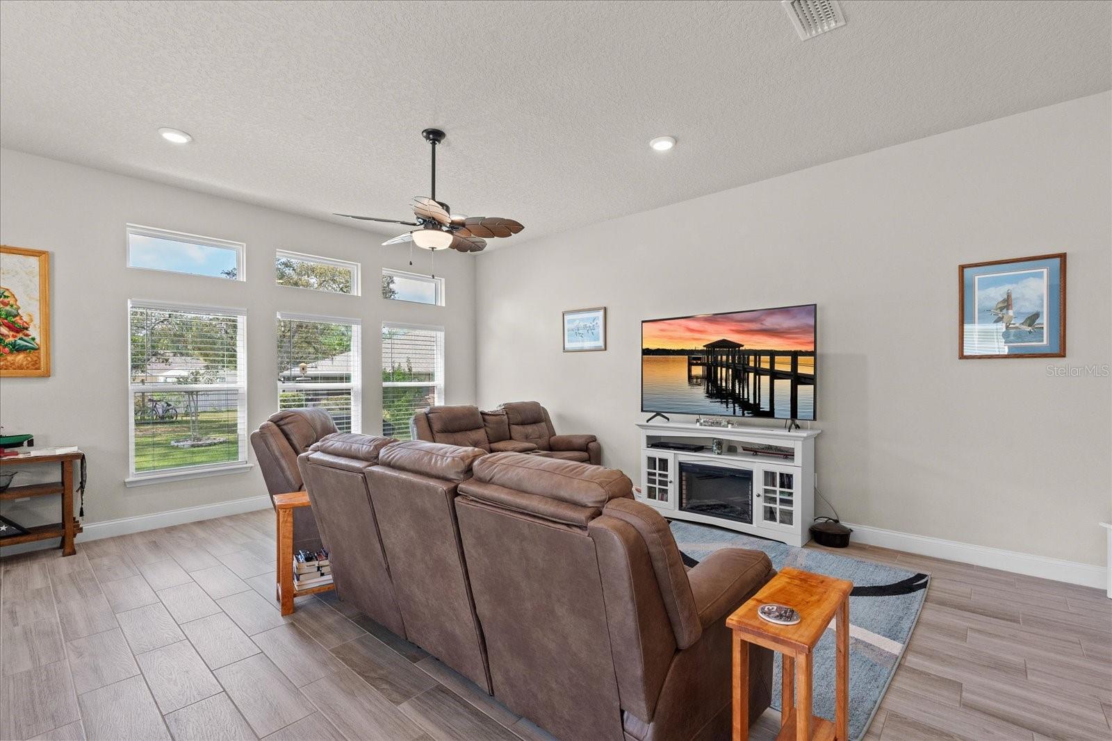 4 EASTMOOR LN, PALM COAST, FL, 32164