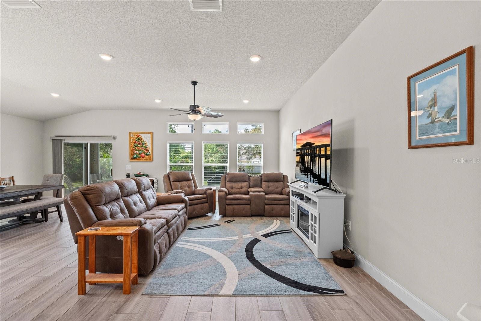 4 EASTMOOR LN, PALM COAST, FL, 32164