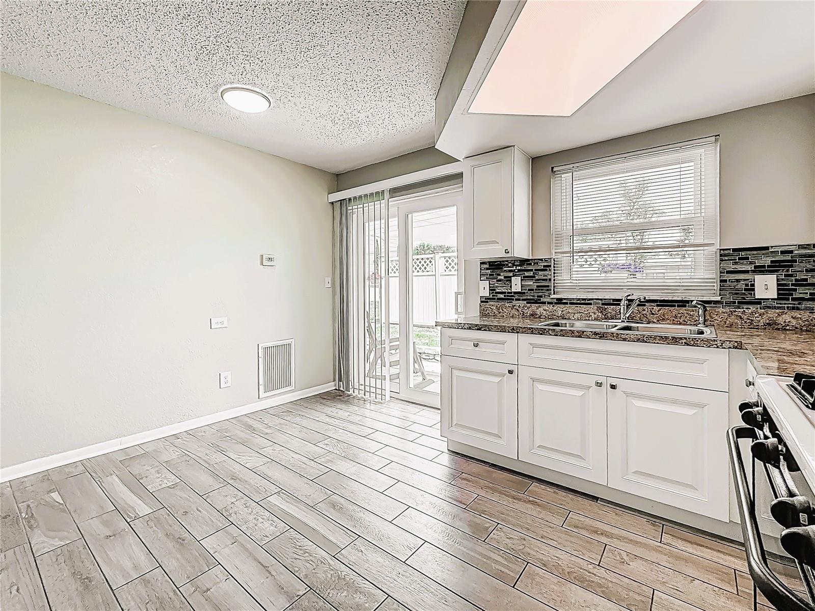 12400 PARK BLVD #121, SEMINOLE, FL, 33772