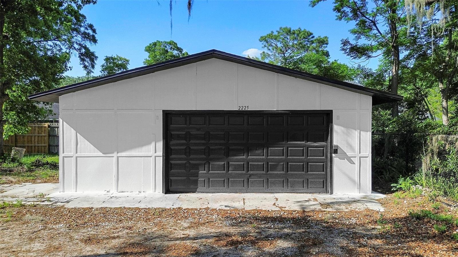 2225 E WELCH RD, APOPKA, FL, 32712