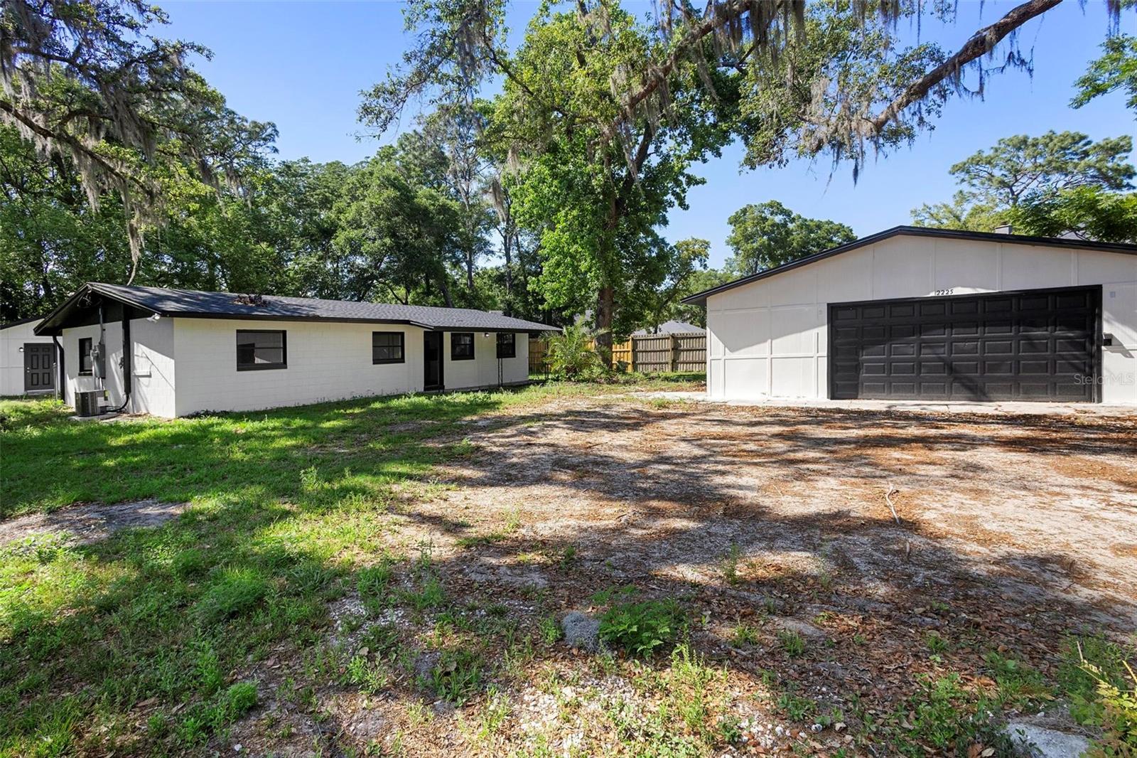 2225 E WELCH RD, APOPKA, FL, 32712