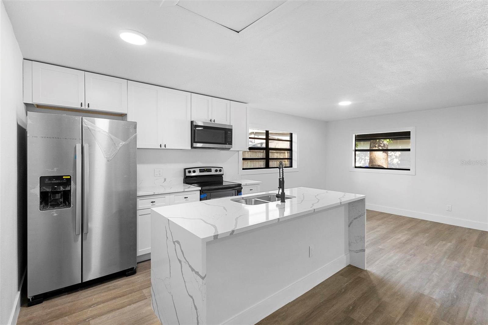 2225 E WELCH RD, APOPKA, FL, 32712
