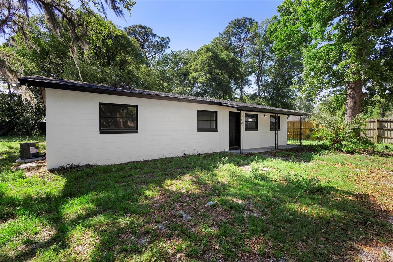 2225 E WELCH RD, APOPKA, FL, 32712