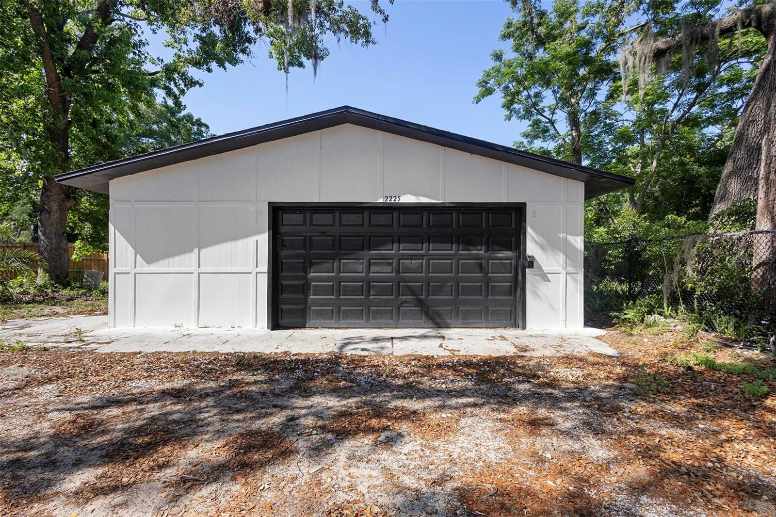 2225 E WELCH RD, APOPKA, FL, 32712