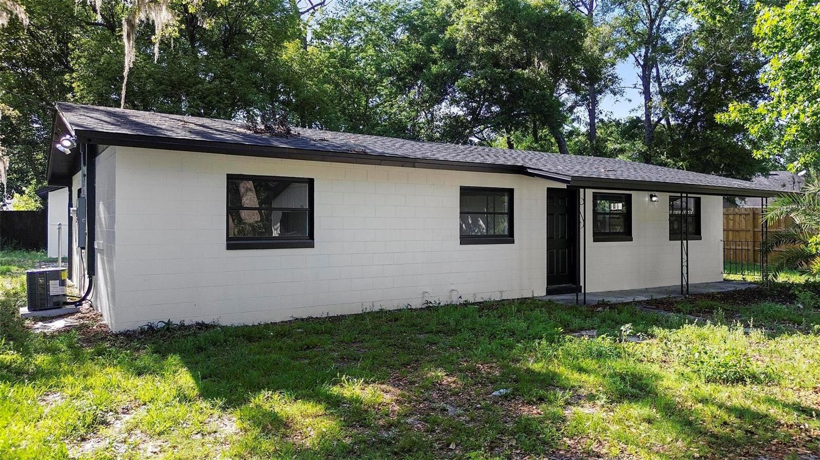 2225 E WELCH RD, APOPKA, FL, 32712
