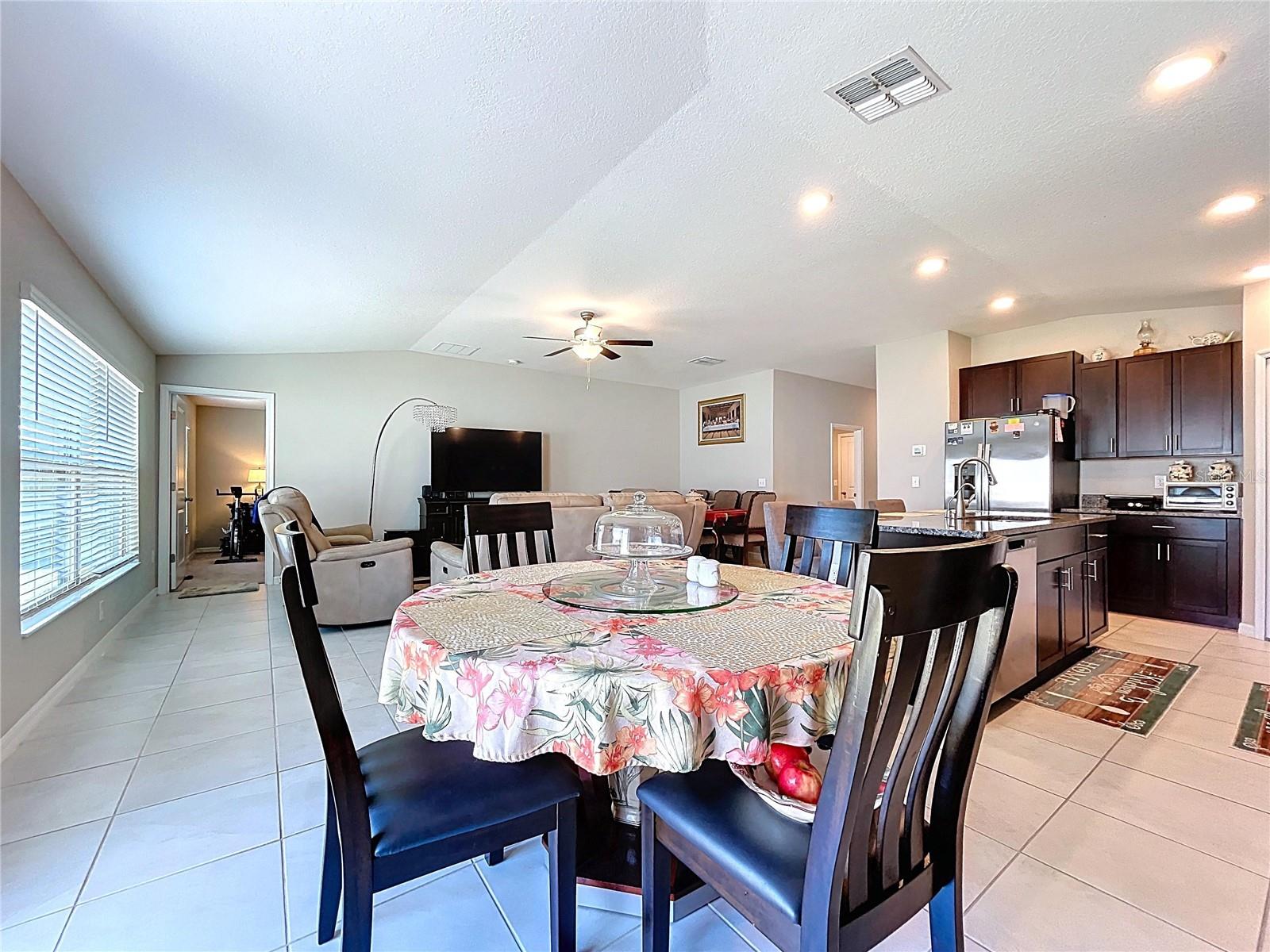 9433 CHANNING HILL DR, SUN CITY CENTER, FL, 33573
