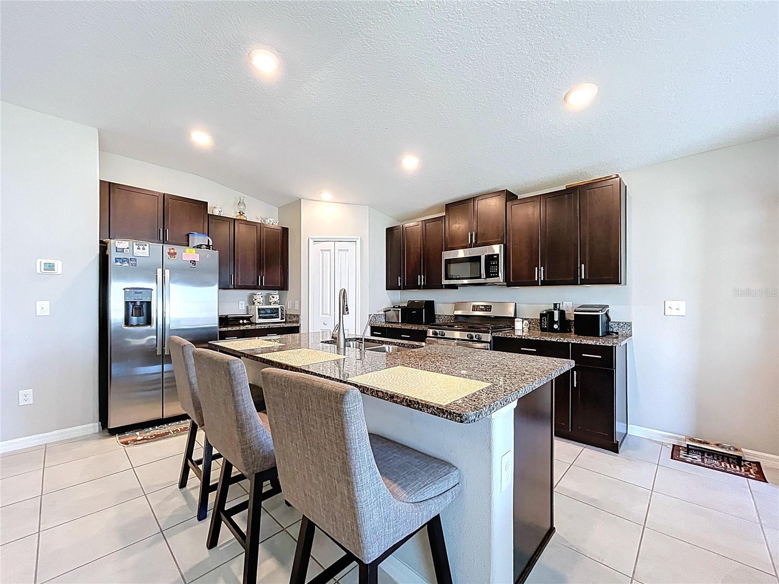 9433 CHANNING HILL DR, SUN CITY CENTER, FL, 33573
