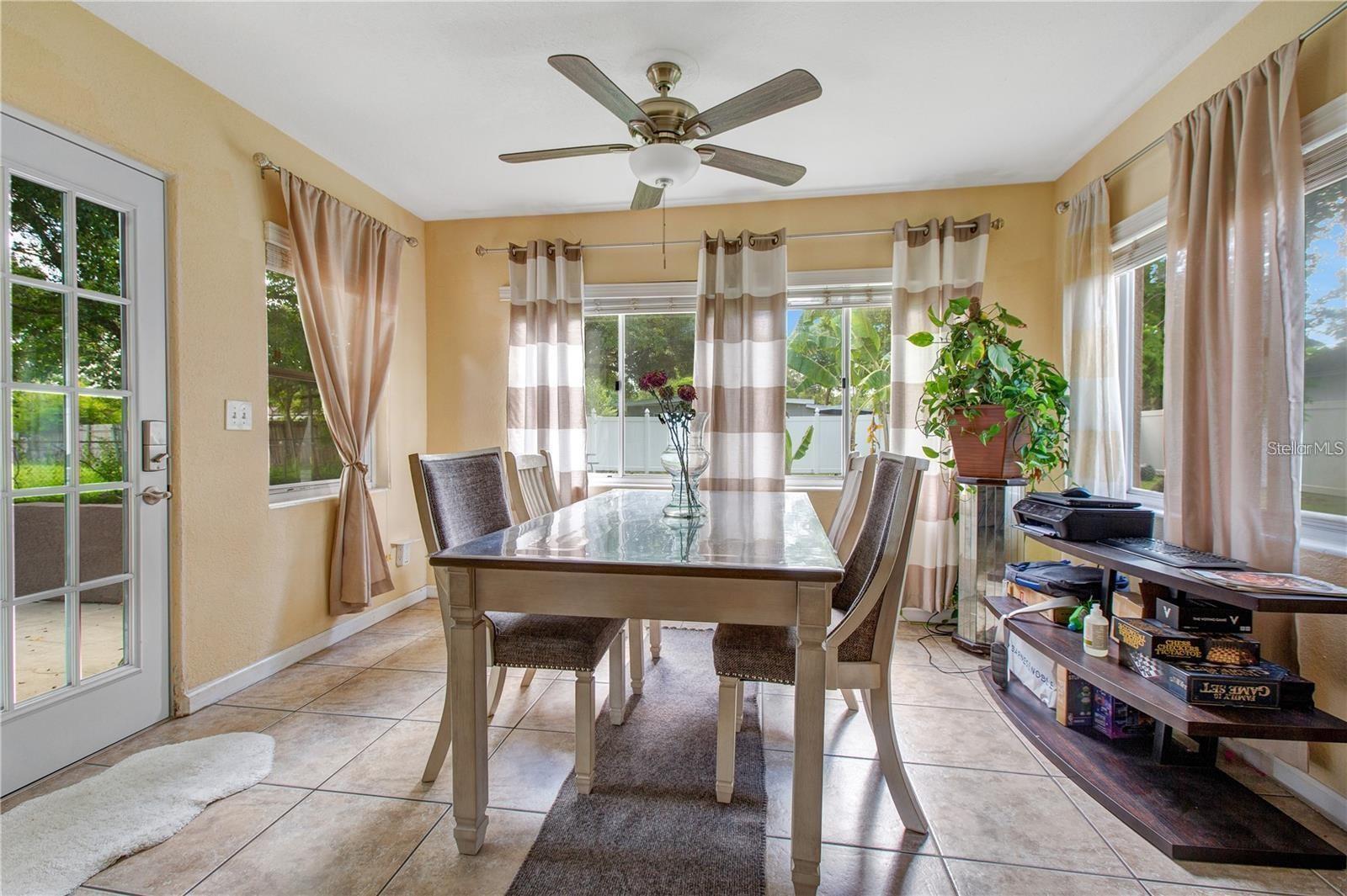1725 MARCIA DR, ORLANDO, FL, 32807