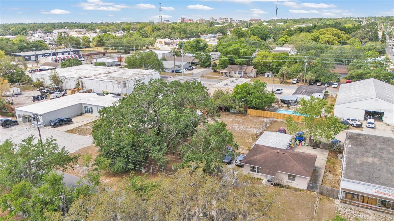 706 N GARY RD, LAKELAND, FL, 33801