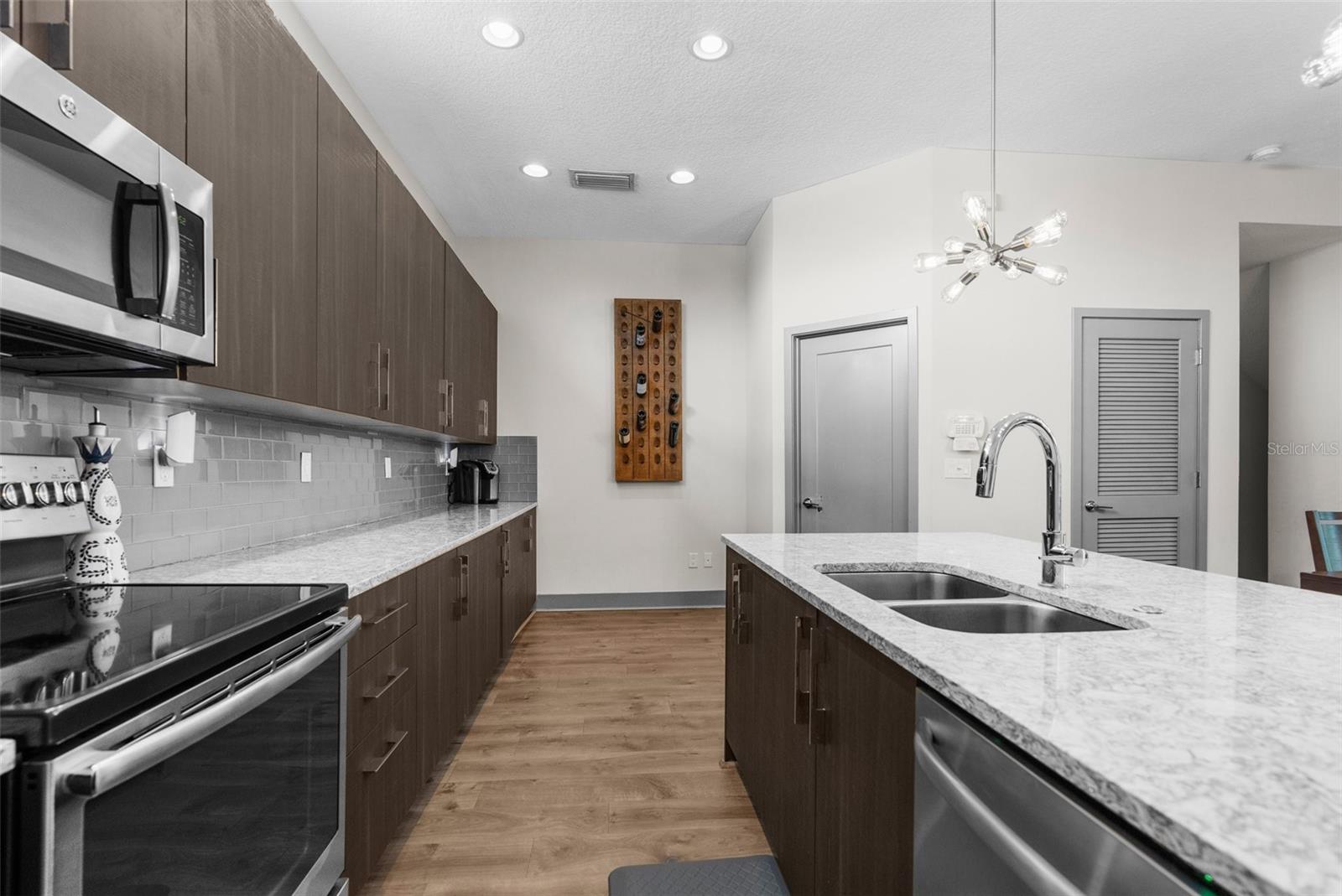 4810 W MCELROY AVE #1, TAMPA, FL, 33611