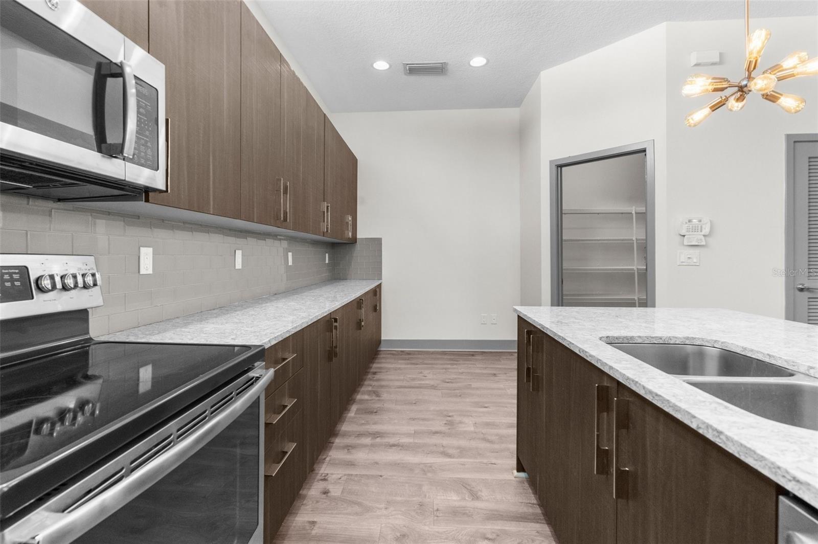 4810 W MCELROY AVE #1, TAMPA, FL, 33611