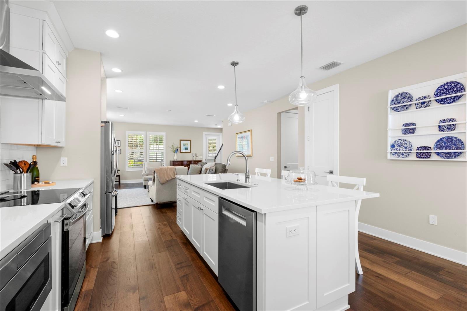 1511 47TH AVE N, ST PETERSBURG, FL, 33703