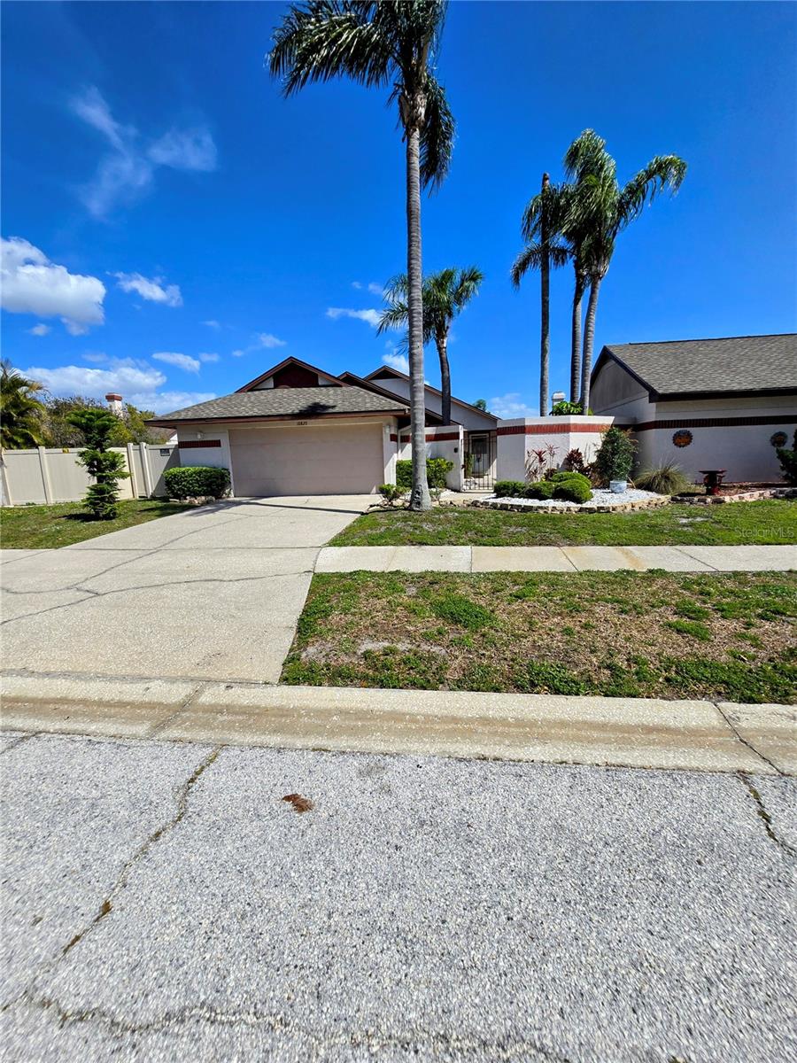 10825 VENICE CIR, TAMPA, FL, 33635