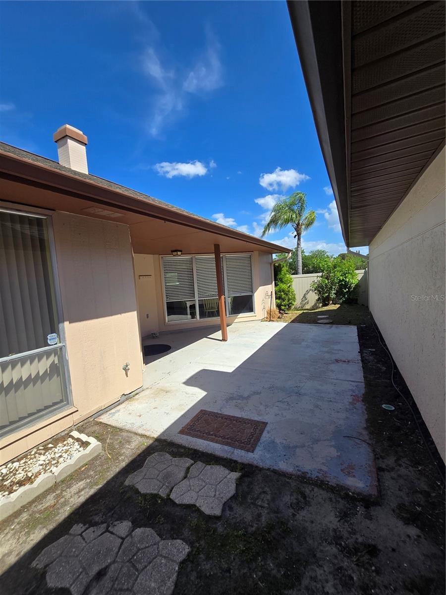 10825 VENICE CIR, TAMPA, FL, 33635