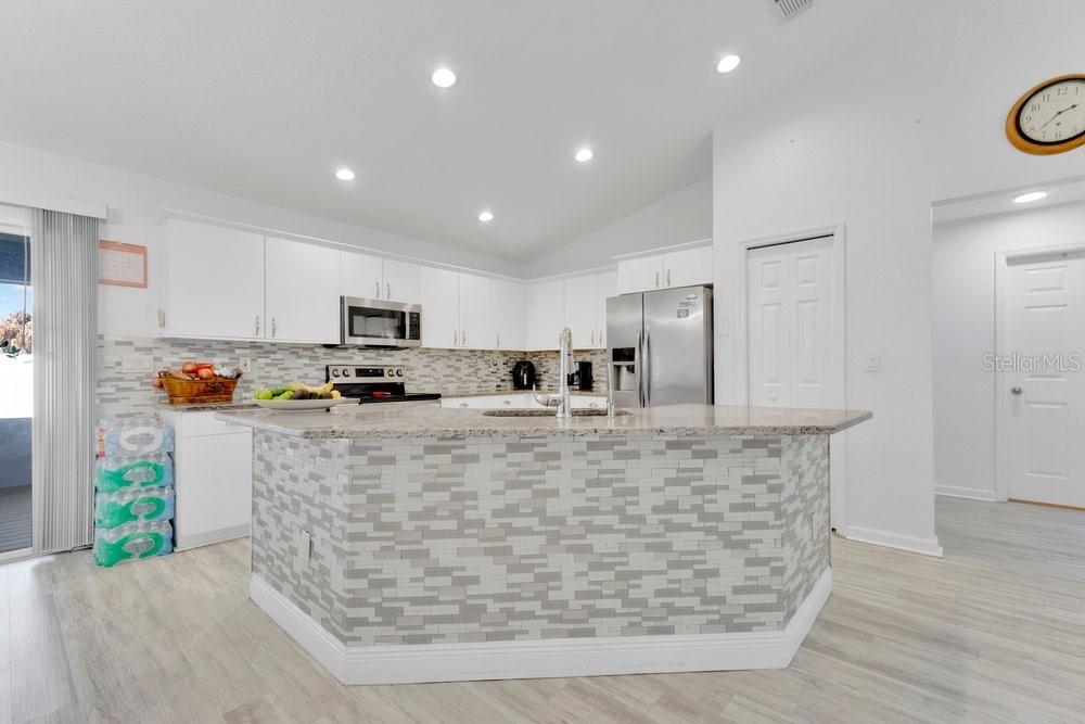 201 NW GOLDCOAST AVE, PORT ST LUCIE, FL, 34983