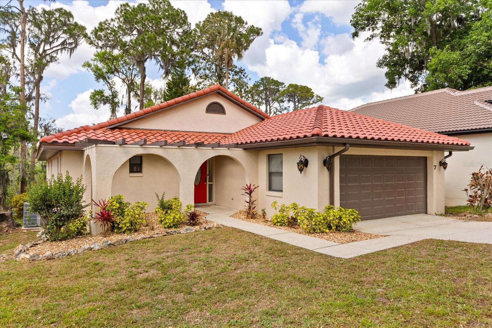 7 FOREST LN, EUSTIS, FL, 32726