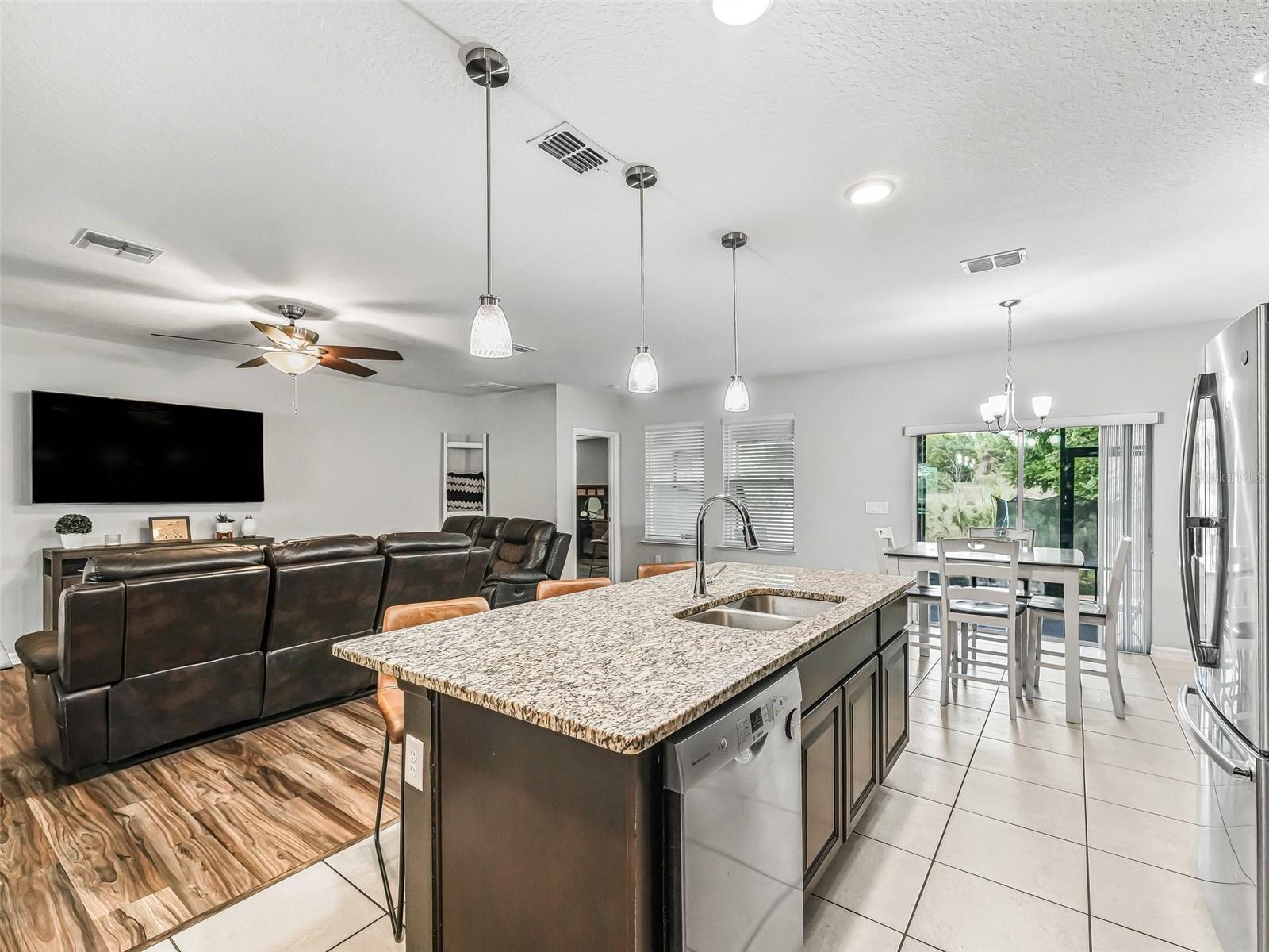 1936 BELL CREEK LOOP, FRUITLAND PARK, FL, 34731