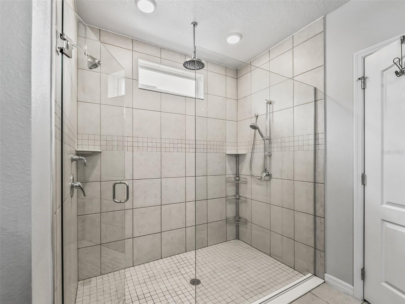 1936 BELL CREEK LOOP, FRUITLAND PARK, FL, 34731