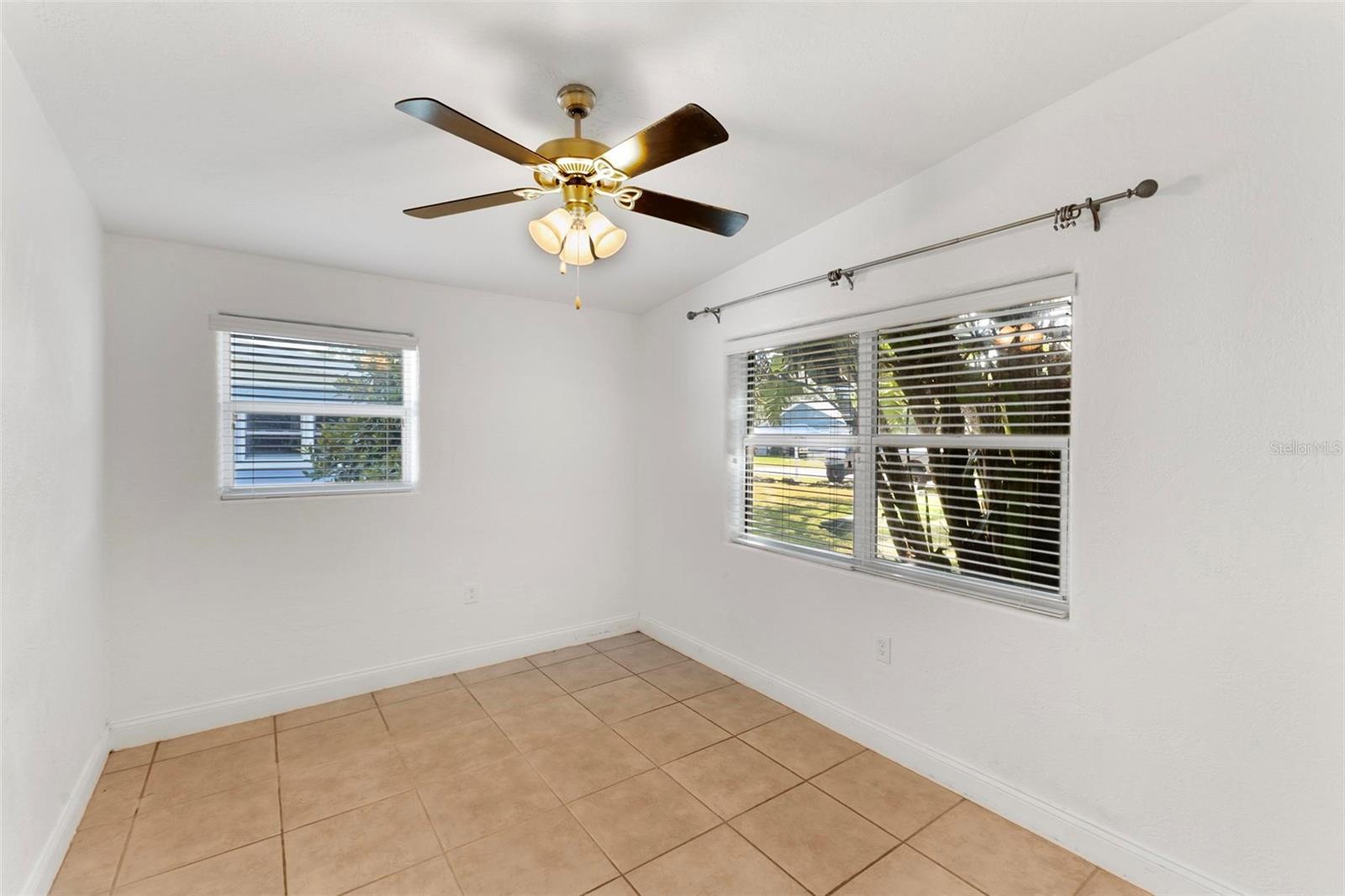 642 YUPON AVE, NEW SMYRNA BEACH, FL, 32169