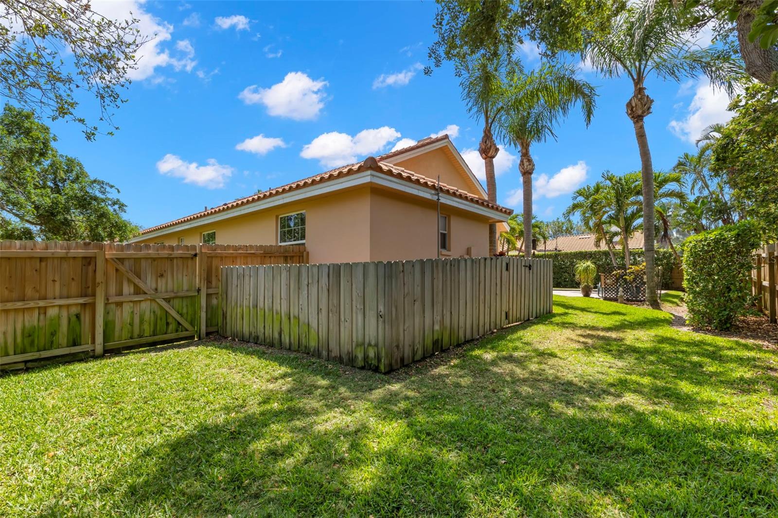 4670 SLASH PINE LN NE, ST PETERSBURG, FL, 33703