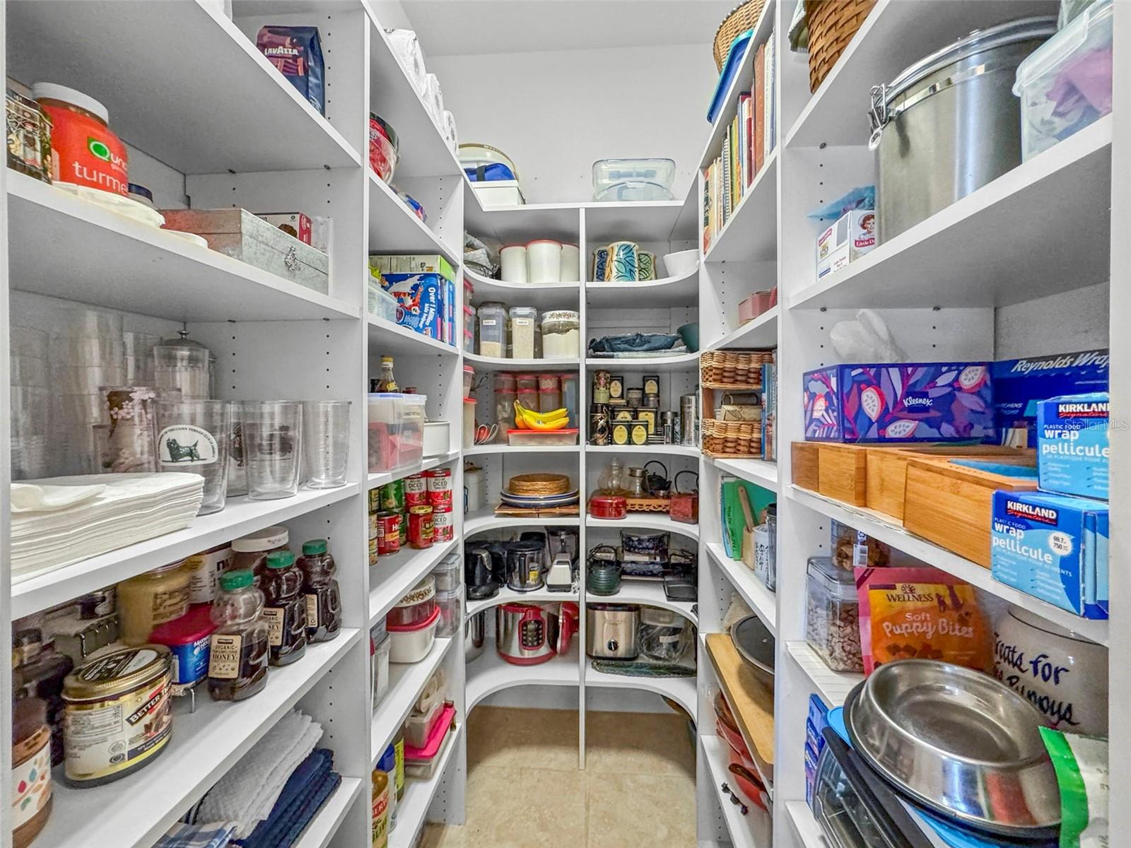 4670 SLASH PINE LN NE, ST PETERSBURG, FL, 33703