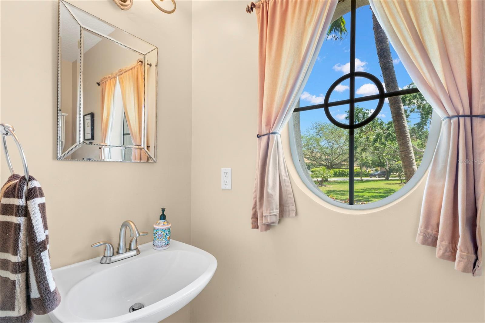 4670 SLASH PINE LN NE, ST PETERSBURG, FL, 33703