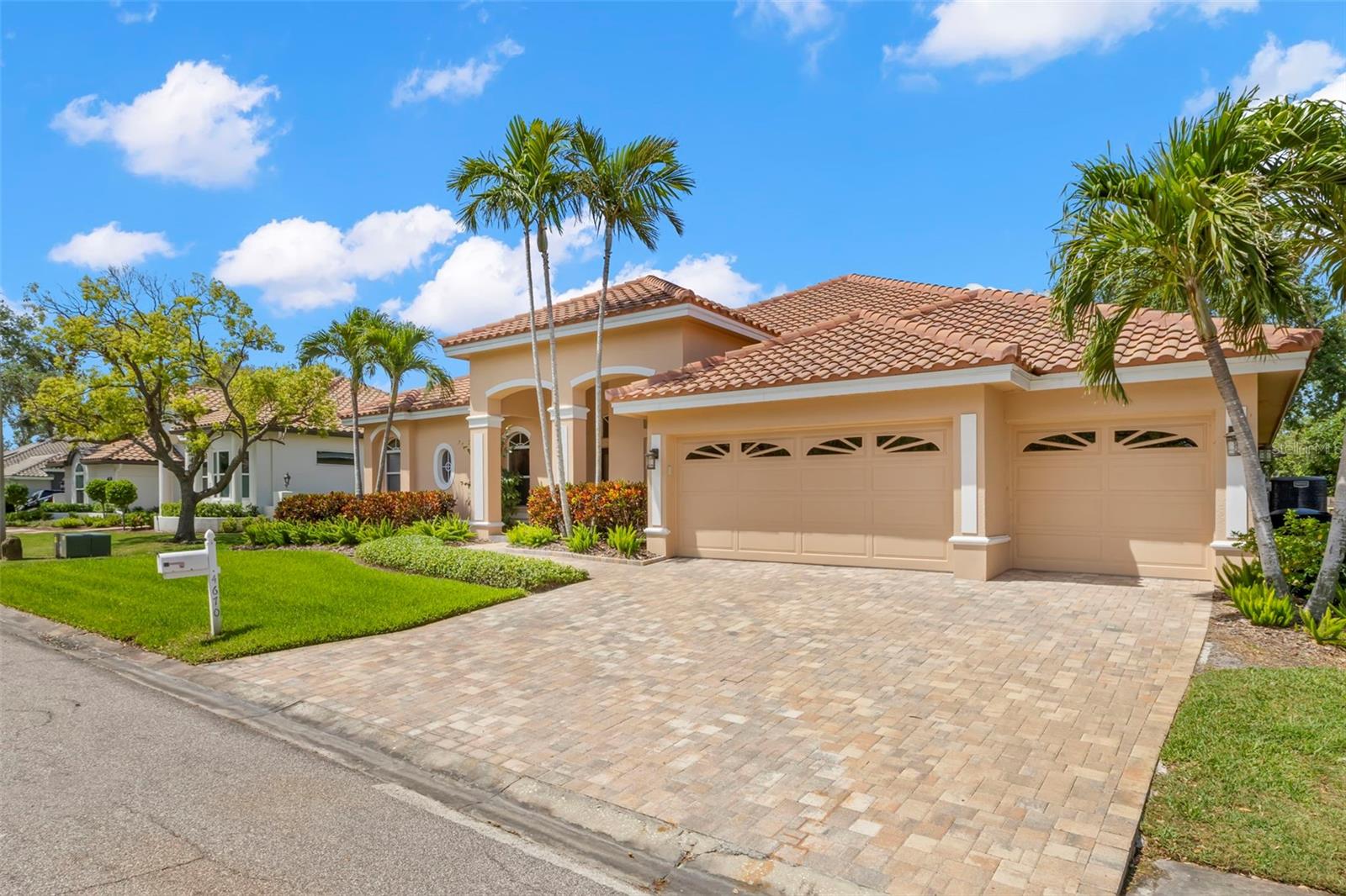 4670 SLASH PINE LN NE, ST PETERSBURG, FL, 33703
